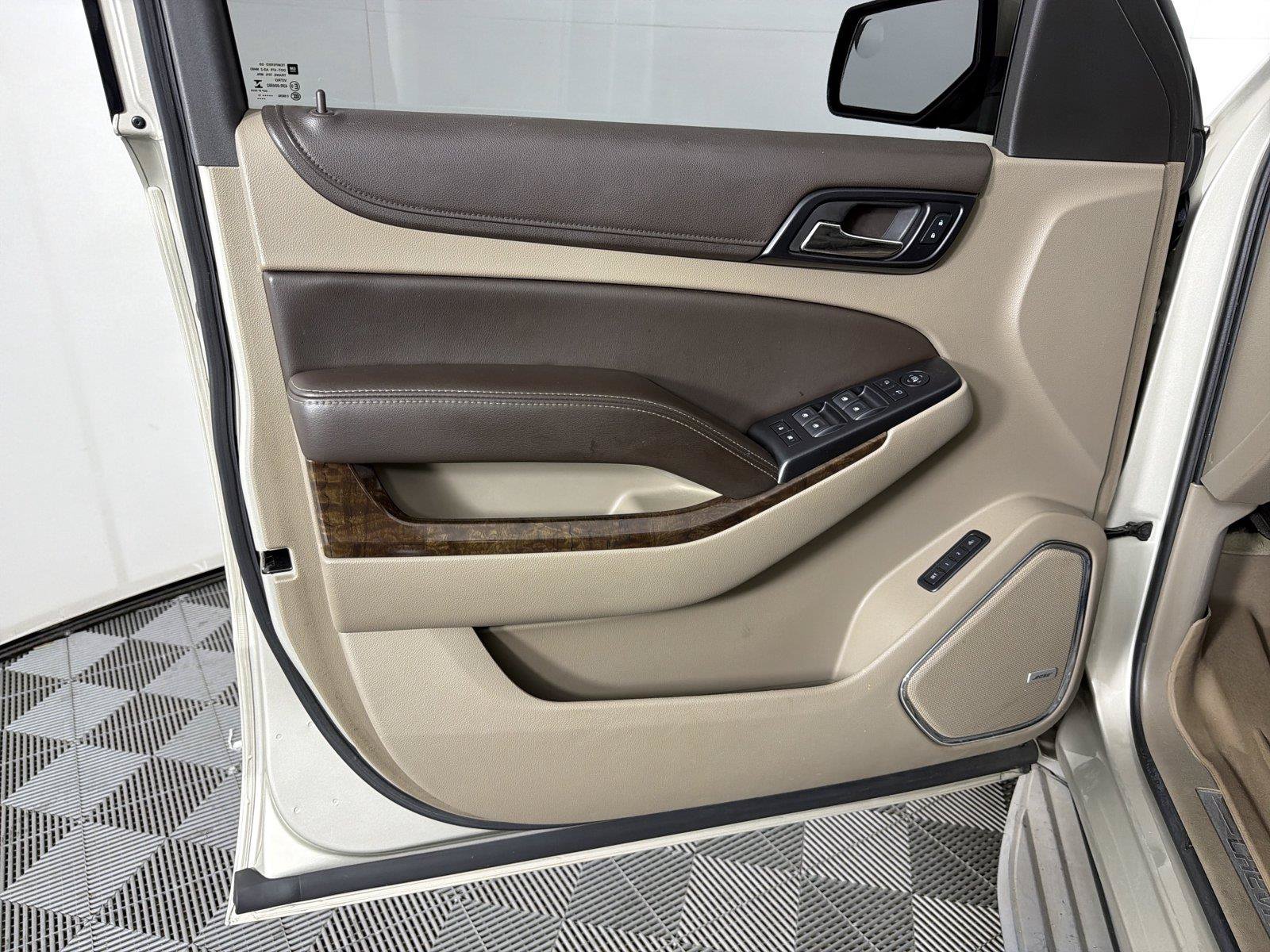 Used 2015 Chevrolet Tahoe LT RWD image 9