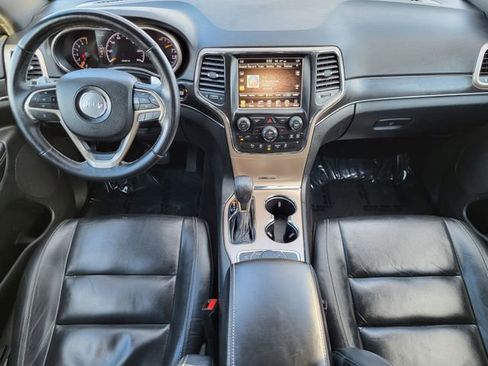 Used 2017 Jeep Grand Cherokee Limited image 15