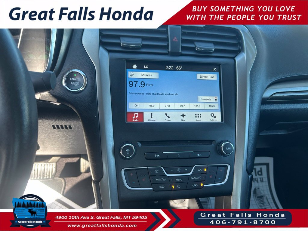 Used 2017 Ford Fusion Energi SE FWD image 16
