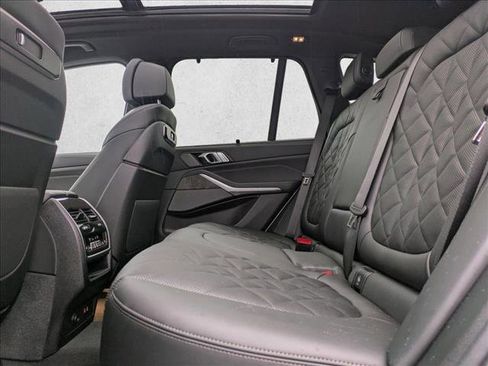 Used 2026 BMW X5 xDrive40i w/ M Sport Package AWD/4WD image 17