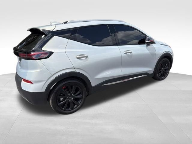 Used 2023 Chevrolet Bolt EUV Premier w/ Sun & Sound Package FWD image 14