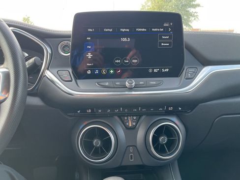 Used 2023 Chevrolet Blazer LT w/ Convenience Package image 13