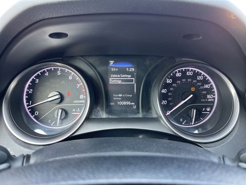 Used 2021 Toyota Camry SE image 9