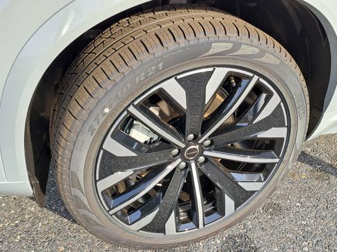 New 2026 Volvo XC90 B6 Plus image 10