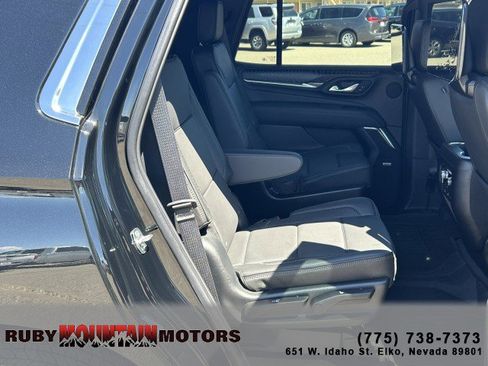 Used 2023 GMC Yukon Denali w/ Advanced Technology Package AWD/4WD image 26
