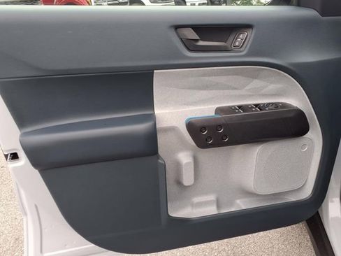 New 2025 Ford Maverick XLT w/ XLT Luxury Package image 7