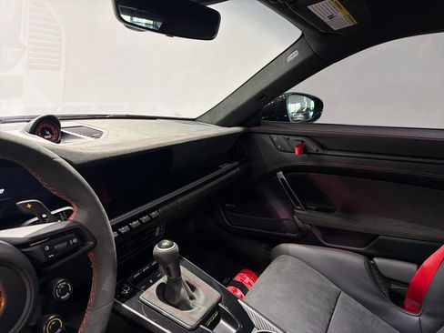 Used 2025 Porsche 911 GT3 RS RWD image 24
