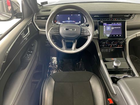 Used 2023 Jeep Grand Cherokee Altitude image 22