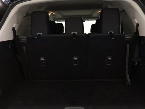 Certified 2025 Nissan Pathfinder SV w/ SV Premium Package image 24