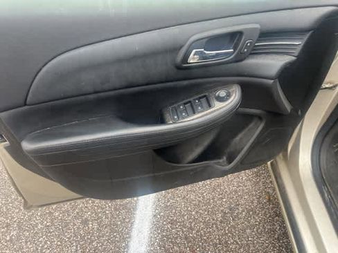 Used 2015 Chevrolet Malibu LT image 13