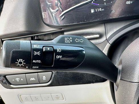 Used 2024 Kia Carnival SX image 18