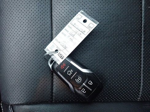 Used 2015 Ford Mustang GT Premium image 30