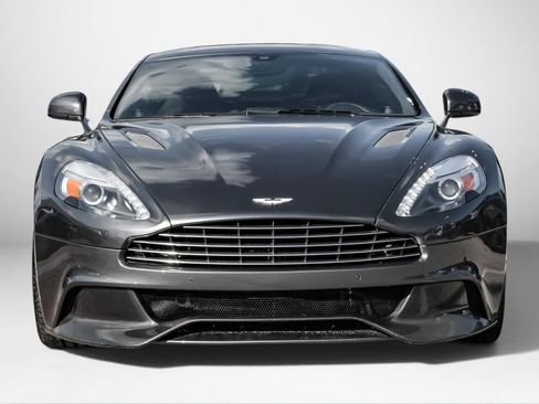 Used 2016 Aston Martin Vanquish Coupe RWD image 3