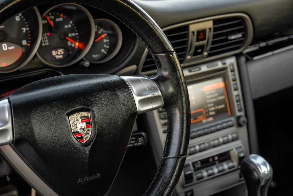 Used 2008 Porsche 911 Carrera RWD image 18