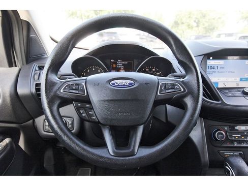 Used 2019 Ford Escape SE FWD image 16