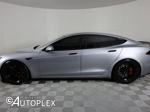 Used 2025 Tesla Model S Plaid image 9