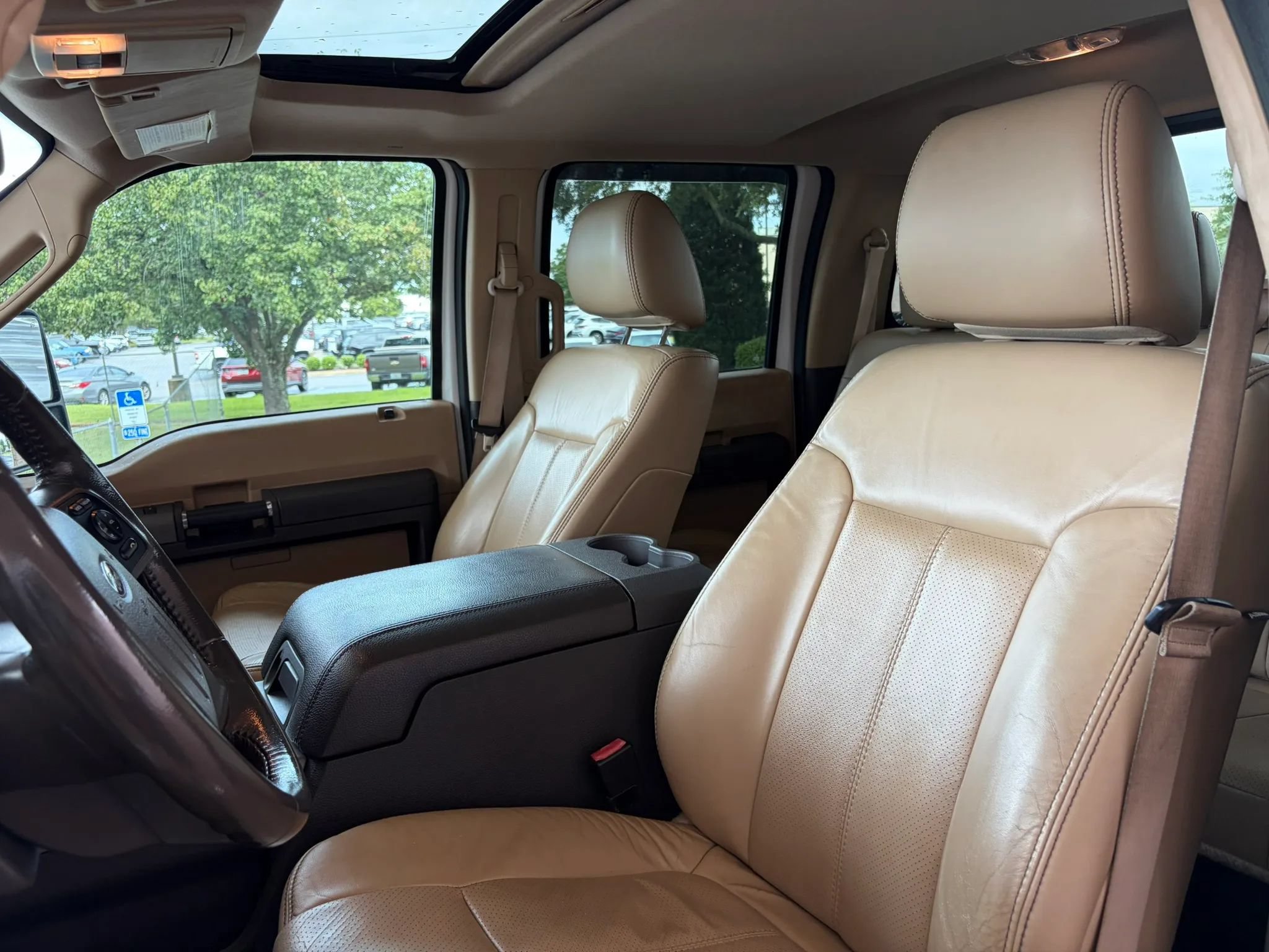 Used 2011 Ford F250 Lariat w/ Lariat Ultimate Pkg AWD/4WD image 12