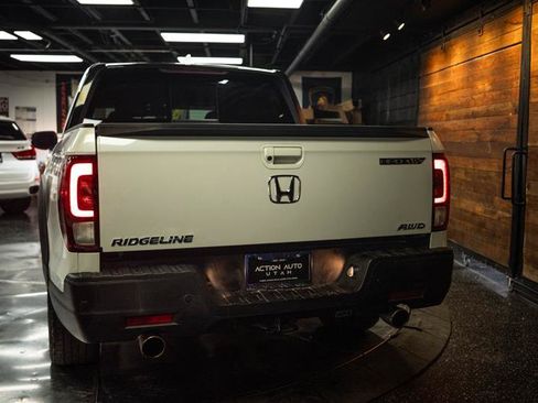 Used 2023 Honda Ridgeline Black Edition image 6