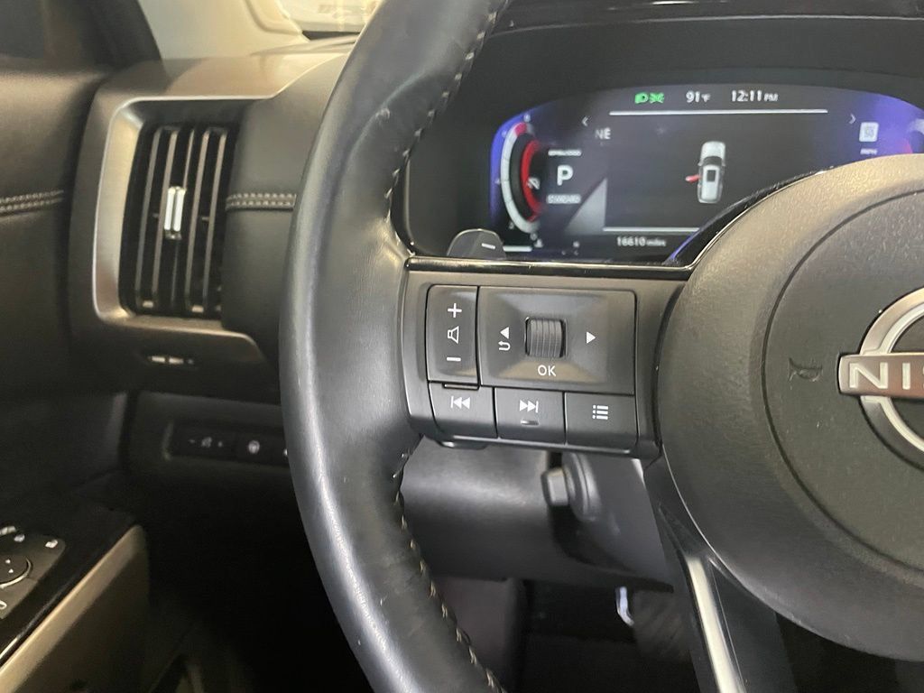 Certified 2024 Nissan Pathfinder Platinum w/ Cargo Package FWD image 13