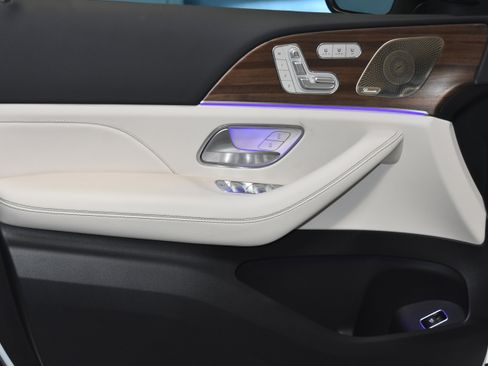 New 2026 Mercedes-Benz GLE 350 4MATIC image 3