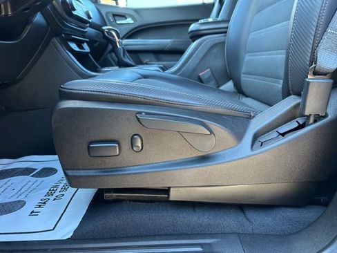 Used 2022 GMC Canyon AT4 image 27