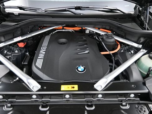 New 2026 BMW X5 xDrive50e AWD/4WD image 23