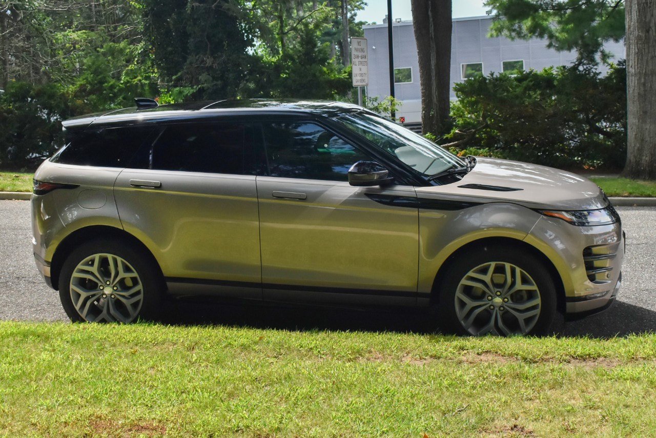 Used 2022 Land Rover Range Rover Evoque R-Dynamic SE AWD/4WD image 10