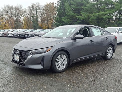 New 2025 Nissan Sentra S image 4