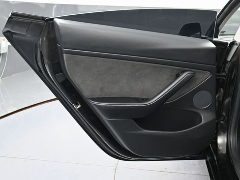 Used 2021 Tesla Model 3 Performance image 42