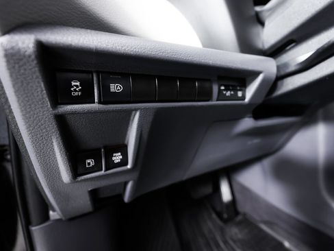 Used 2023 Toyota Sienna LE AWD/4WD image 26