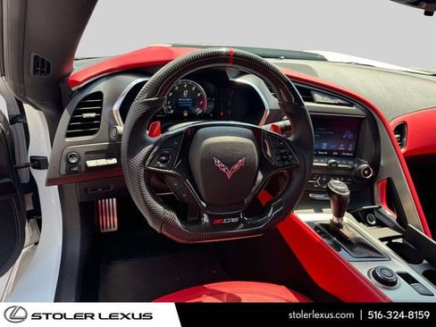 Used 2019 Chevrolet Corvette Z06 RWD image 16