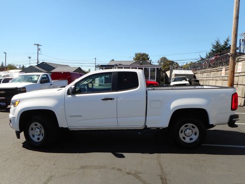 Used 2016 Chevrolet Colorado W/T w/ WT Convenience Package AWD/4WD image 6