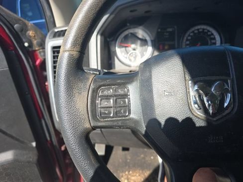 Used 2019 RAM 1500 Classic SLT RWD image 19