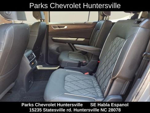 Used 2025 Volkswagen Atlas SEL Premium R-Line AWD/4WD image 21