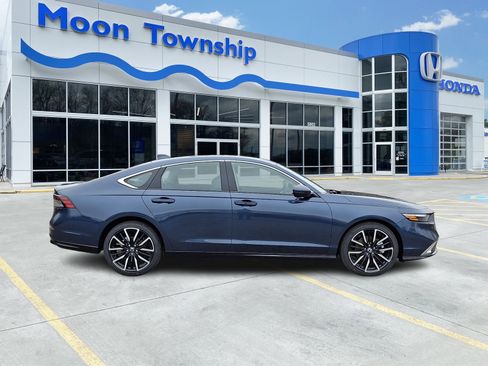 New 2026 Honda Accord Touring image 7