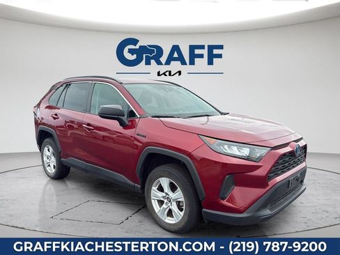 Used 2021 Toyota RAV4 LE AWD/4WD image 16