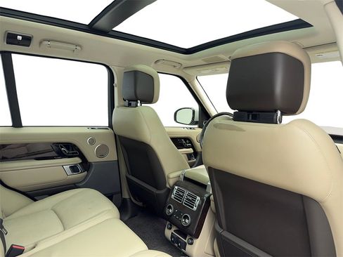 Used 2020 Land Rover Range Rover HSE image 47