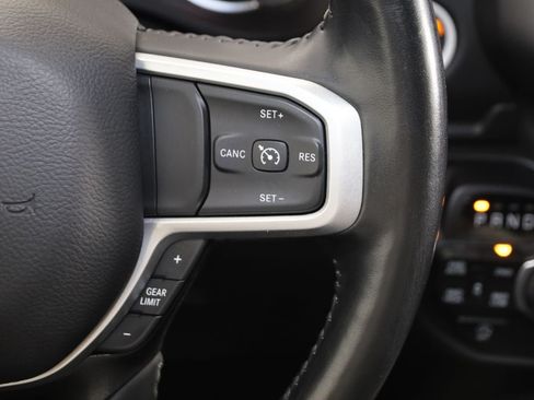 Used 2023 RAM 1500 Big Horn AWD/4WD image 32
