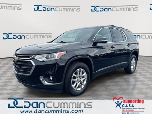 Used 2020 Chevrolet Traverse LT FWD image 1