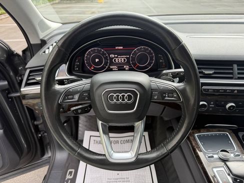Used 2017 Audi Q7 3.0T Premium Plus w/ Premium Plus Package AWD/4WD image 19
