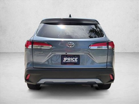 Used 2024 Toyota Corolla Cross L FWD image 7