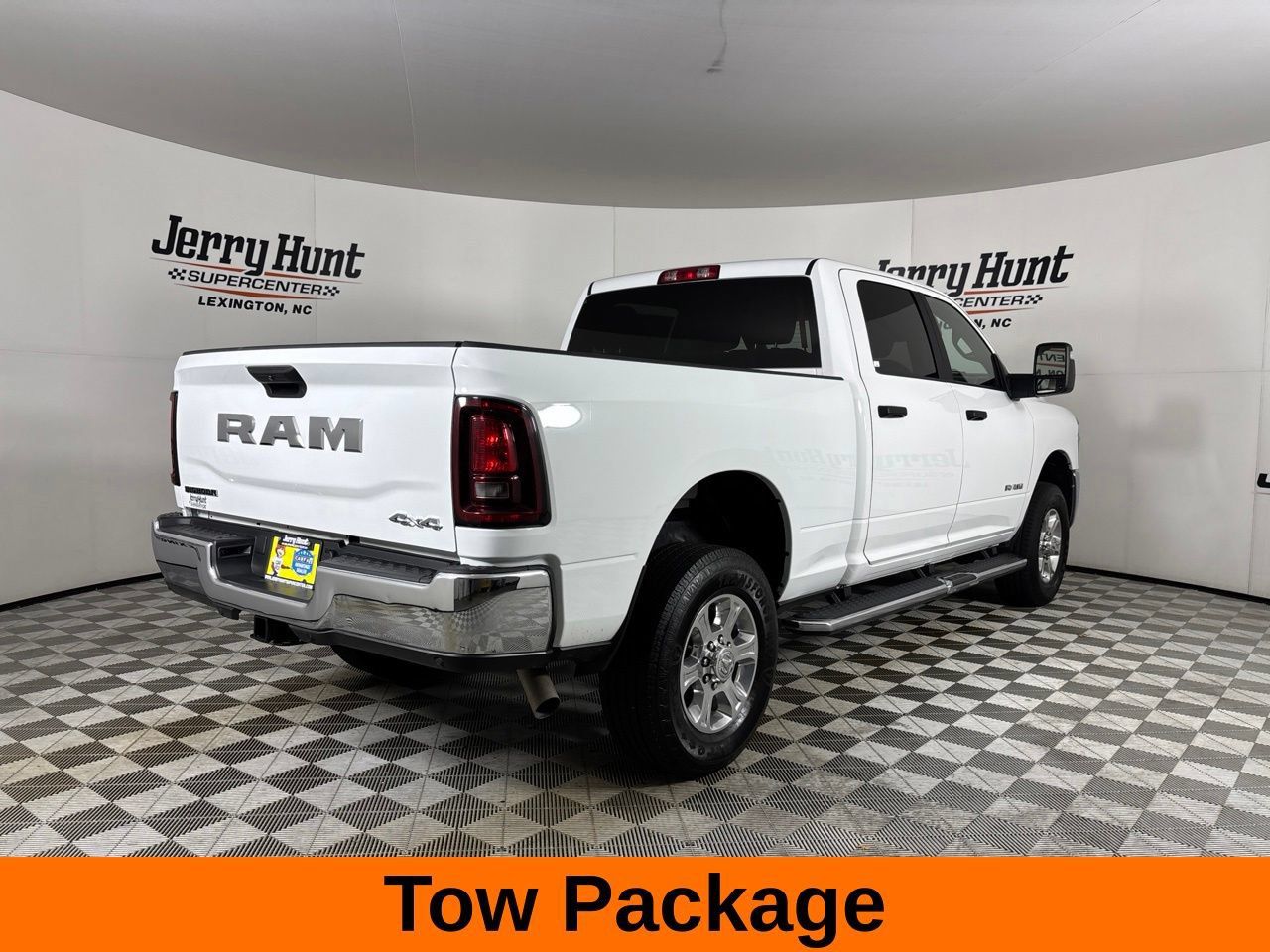 Used 2025 RAM 2500 Big Horn AWD/4WD image 6