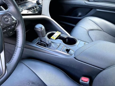 Used 2024 Toyota Camry XSE FWD image 17