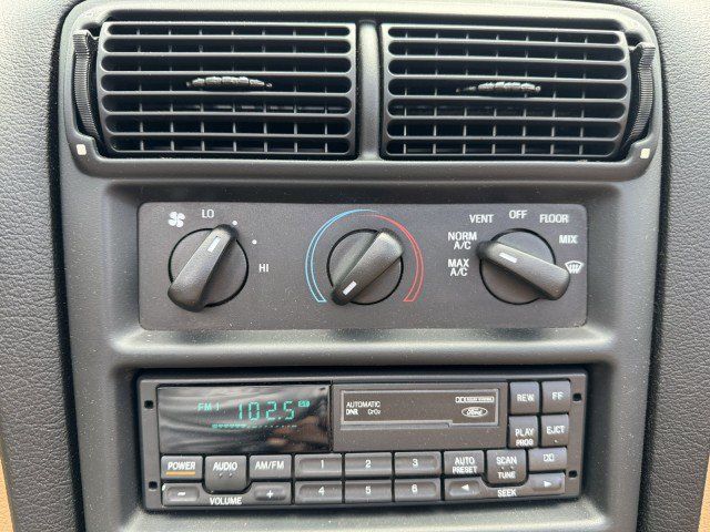 Used 1994 Ford Mustang GT RWD image 22