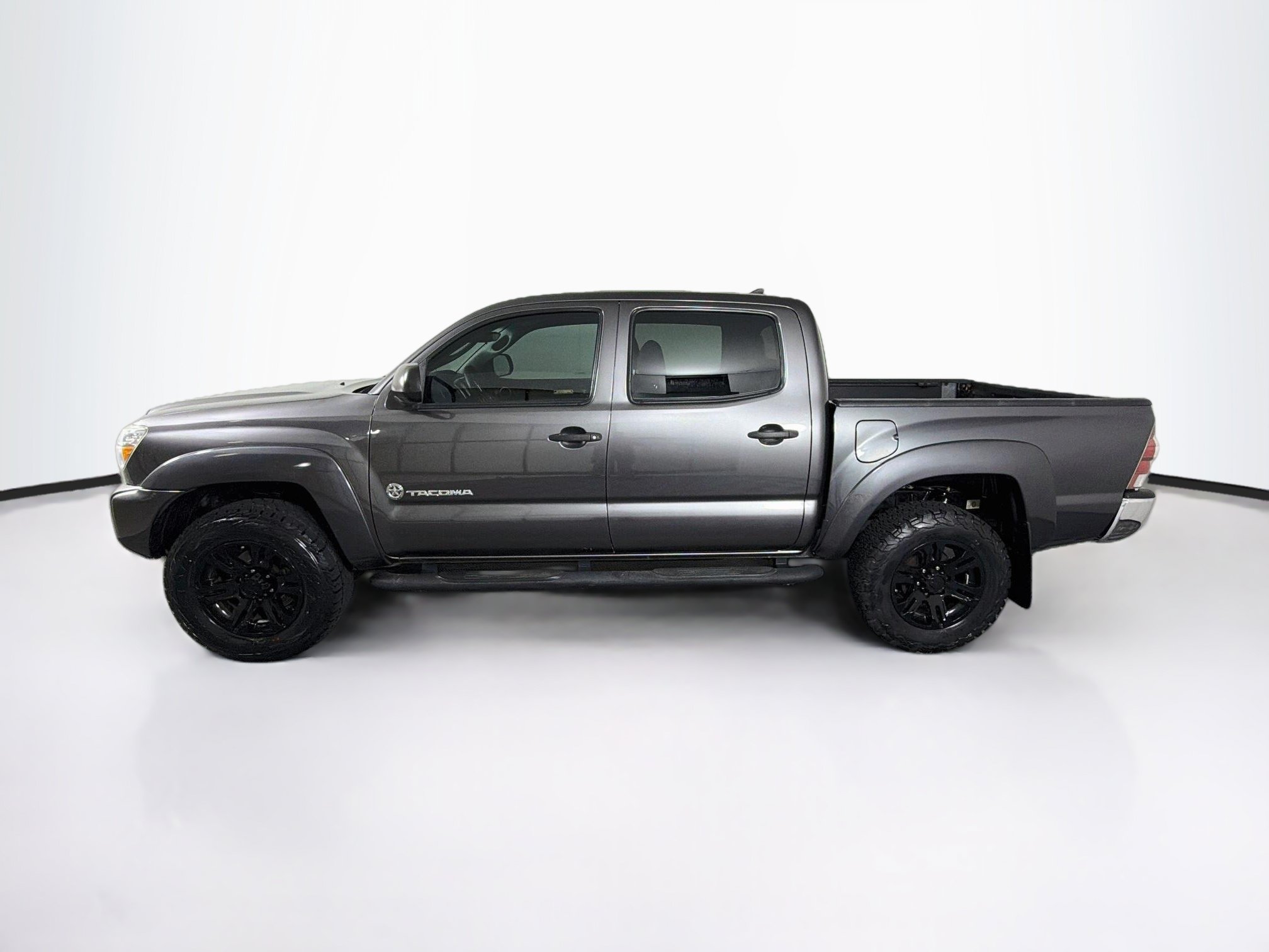 Used 2015 Toyota Tacoma PreRunner w/ SR5 Package RWD image 4