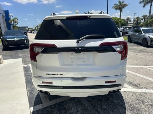 Used 2023 GMC Acadia Denali w/ Denali Ultimate Package FWD image 7