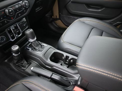 New 2026 Jeep Gladiator Sport AWD/4WD image 31