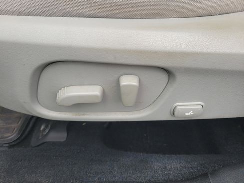 Used 2014 Subaru Forester 2.5i Premium w/ All-Weather Package image 25