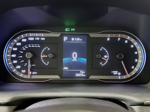 Used 2024 Hyundai Santa Cruz SEL AWD/4WD image 12