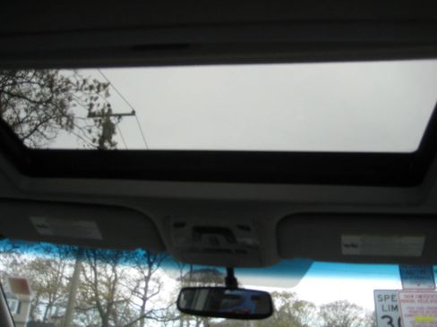 Used 2011 Toyota Sienna XLE w/ Premium Pkg FWD image 18